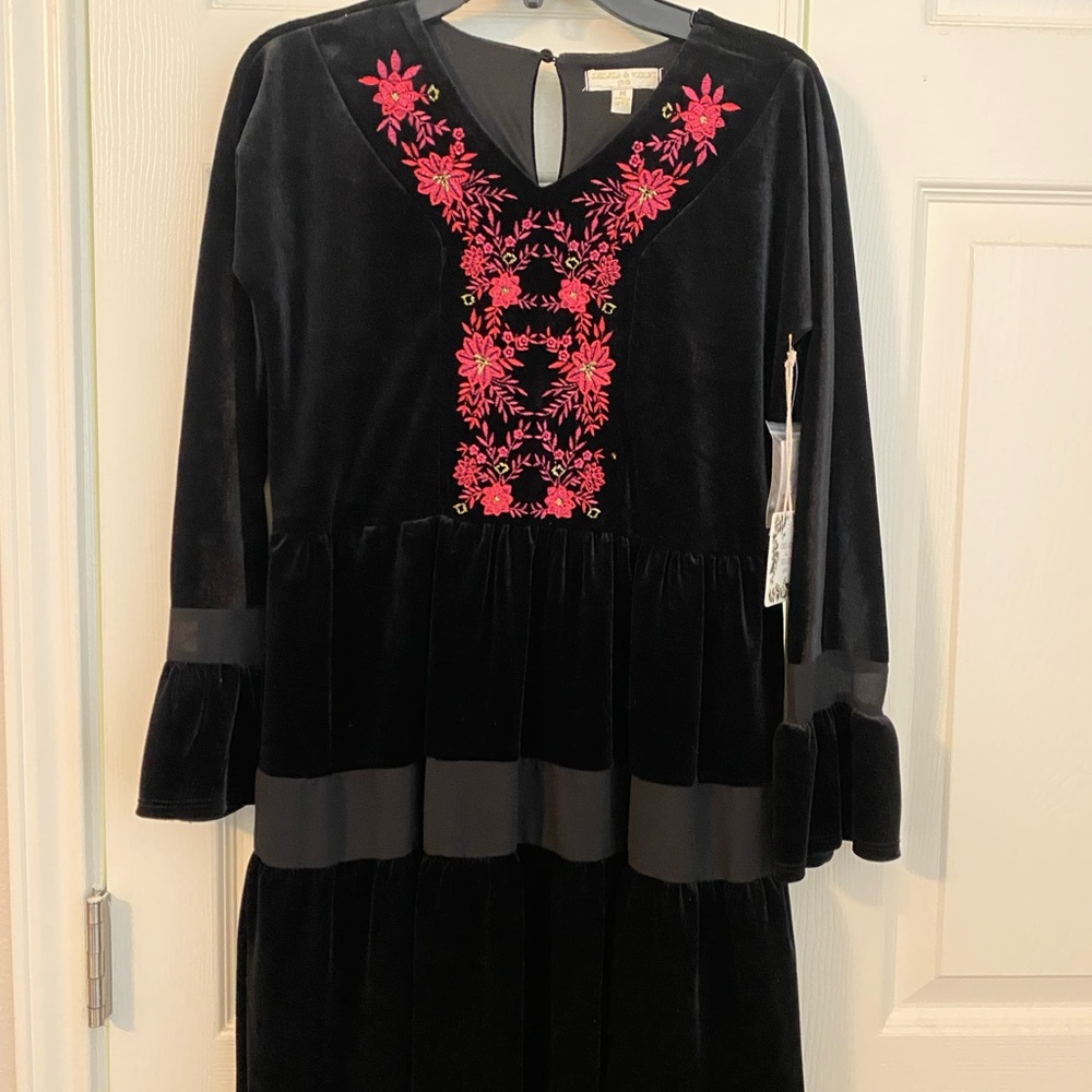 Girls Medium Velvet Dress